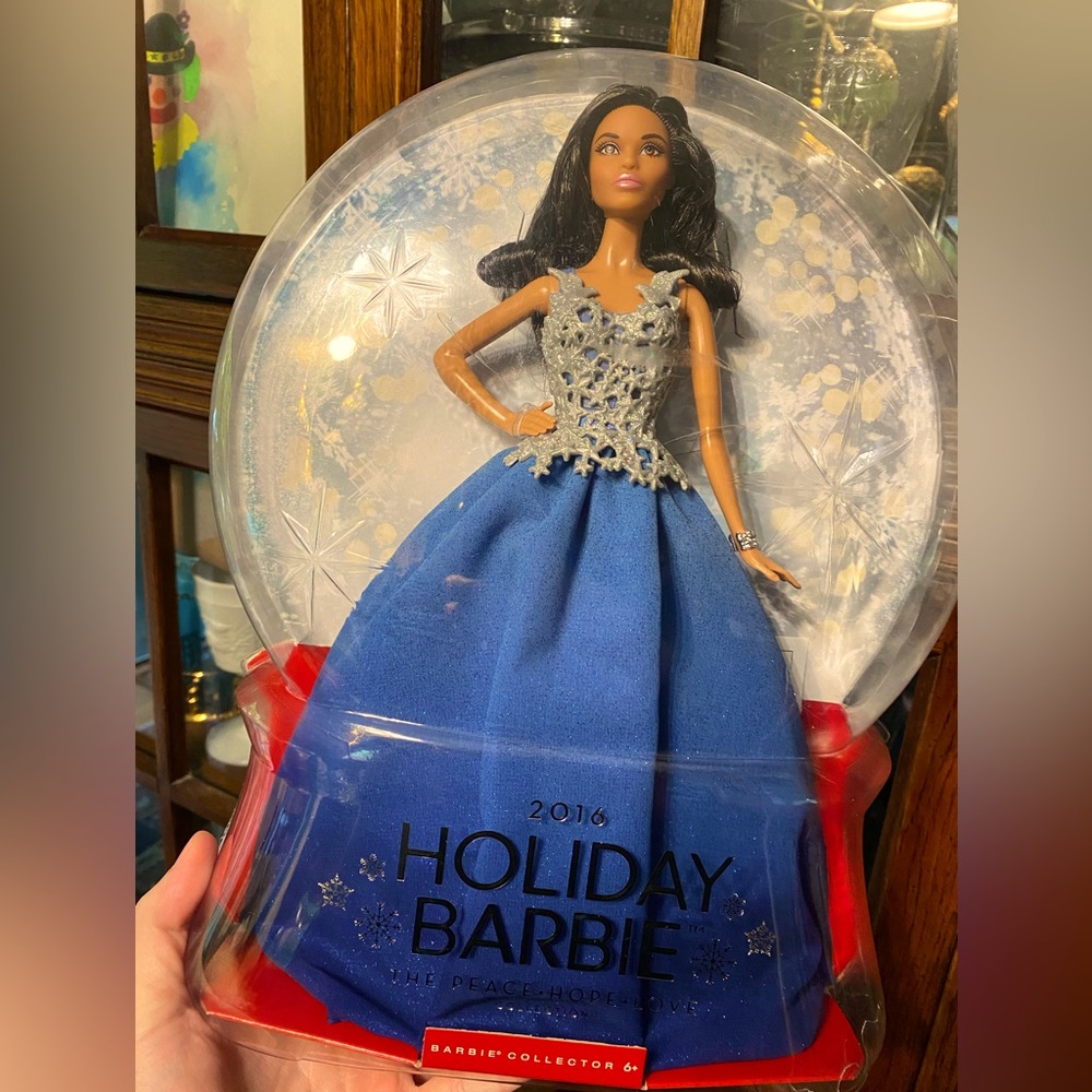 Barbie Holiday 2016 African American/ Model Muse Nrfb